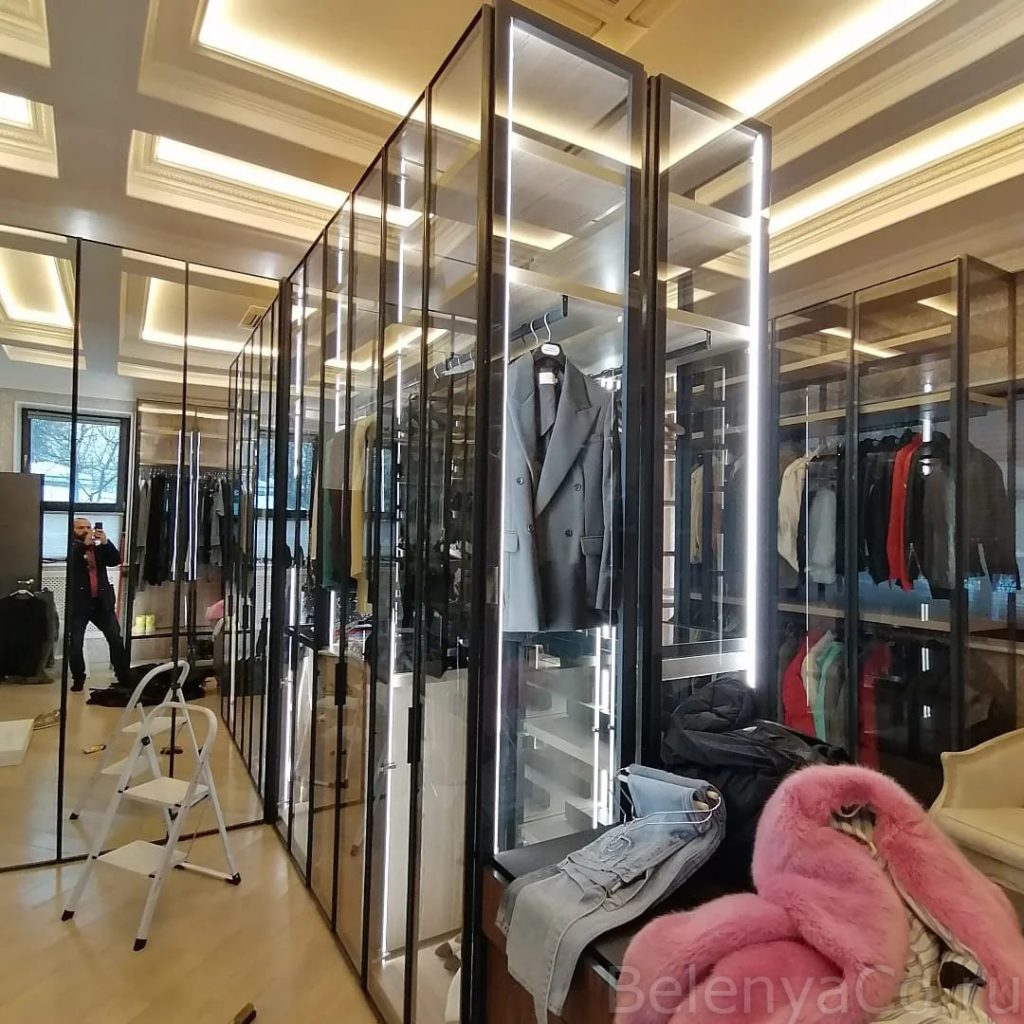 Гардеробная в частном доме