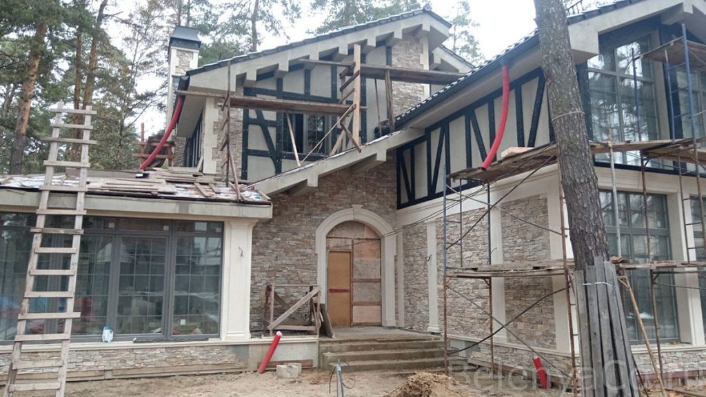 Индивидуальный жилой дом 310 м²