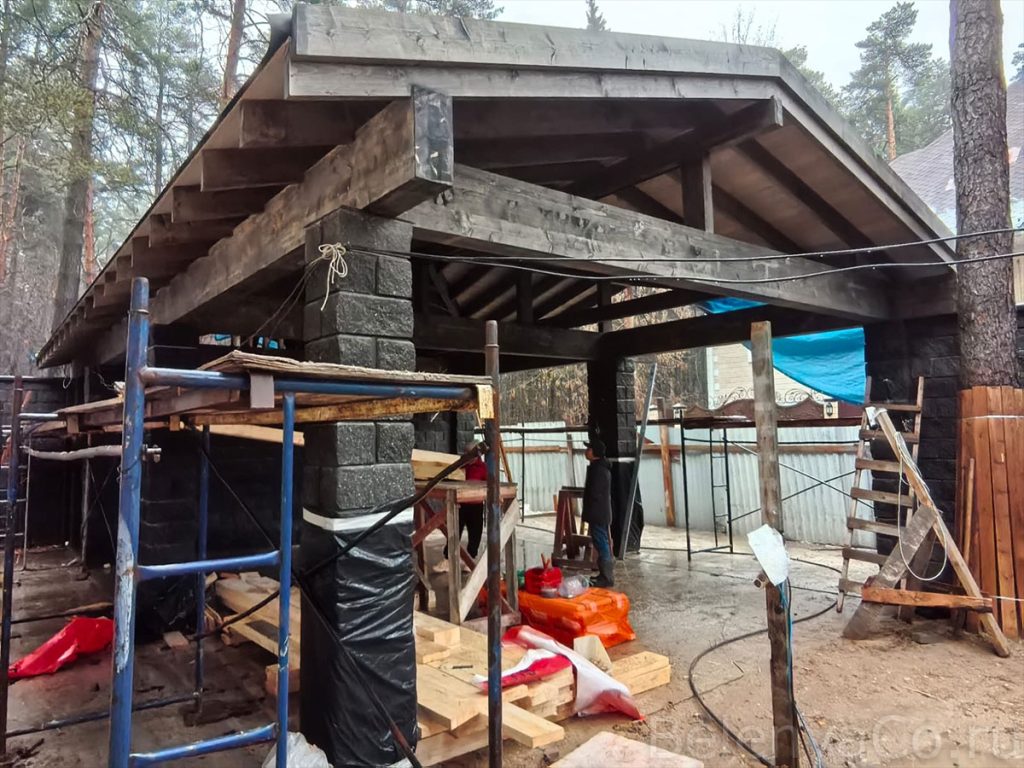 Индивидуальный жилой дом 310 м²