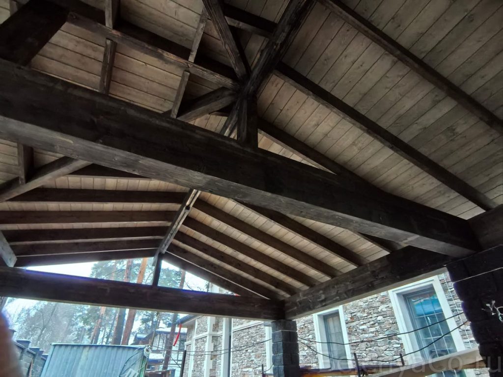 Индивидуальный жилой дом 310 м²