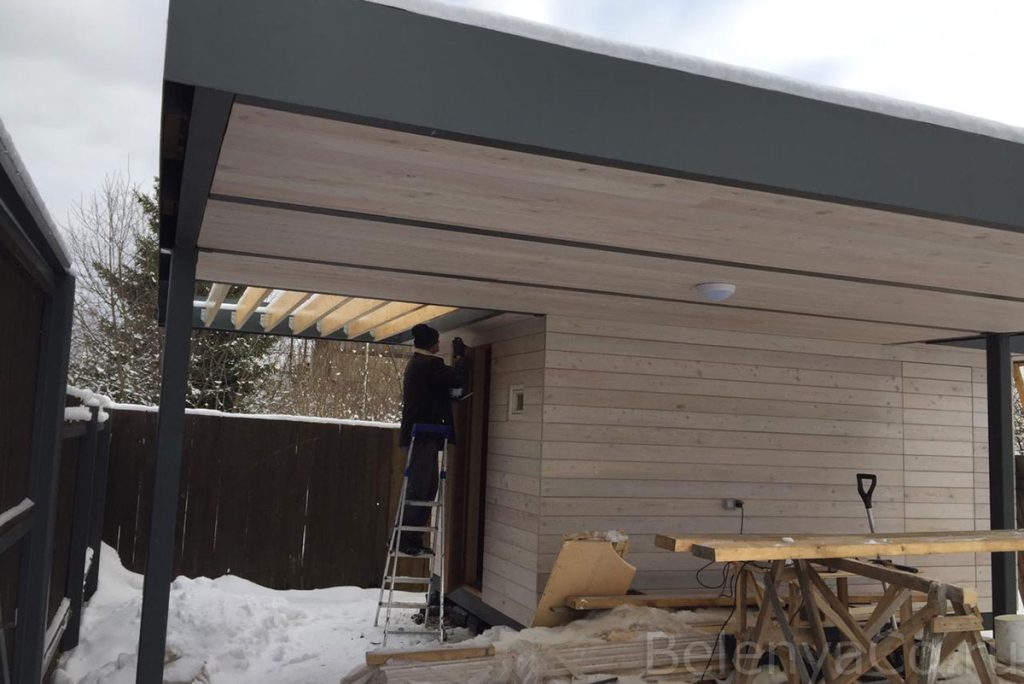 Навес с хозблоком